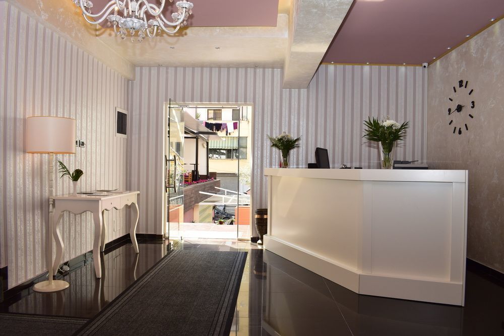 Royal Vila Hotel Tiranë Ngoại thất bức ảnh
