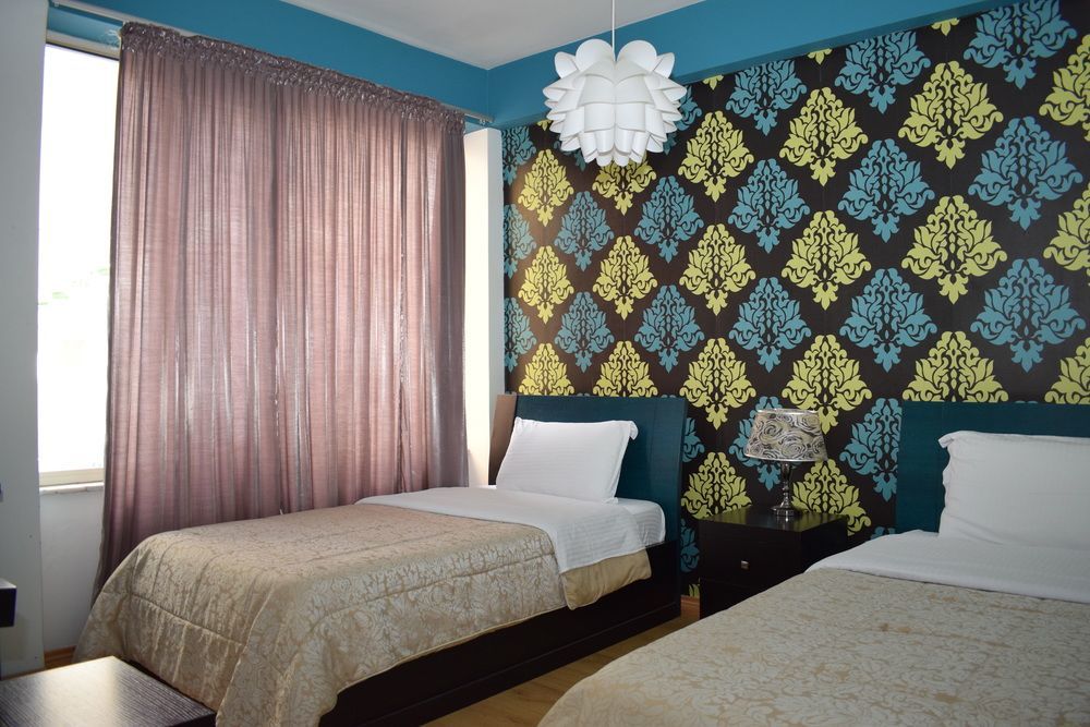 Royal Vila Hotel Tiranë Ngoại thất bức ảnh