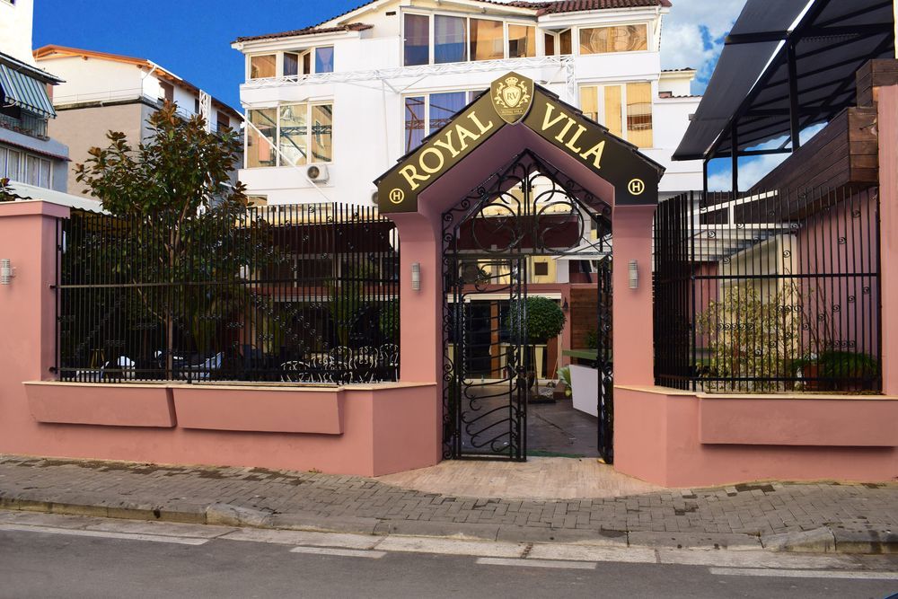 Royal Vila Hotel Tiranë Ngoại thất bức ảnh