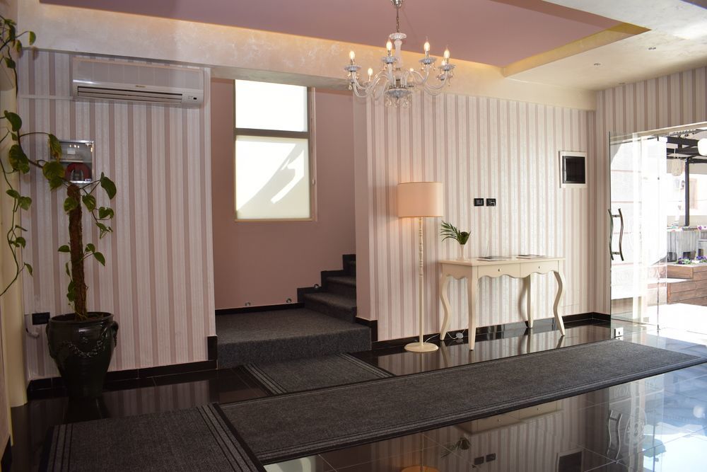 Royal Vila Hotel Tiranë Ngoại thất bức ảnh
