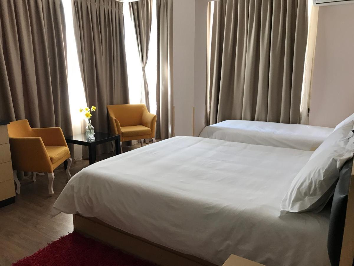 Royal Vila Hotel Tiranë Ngoại thất bức ảnh